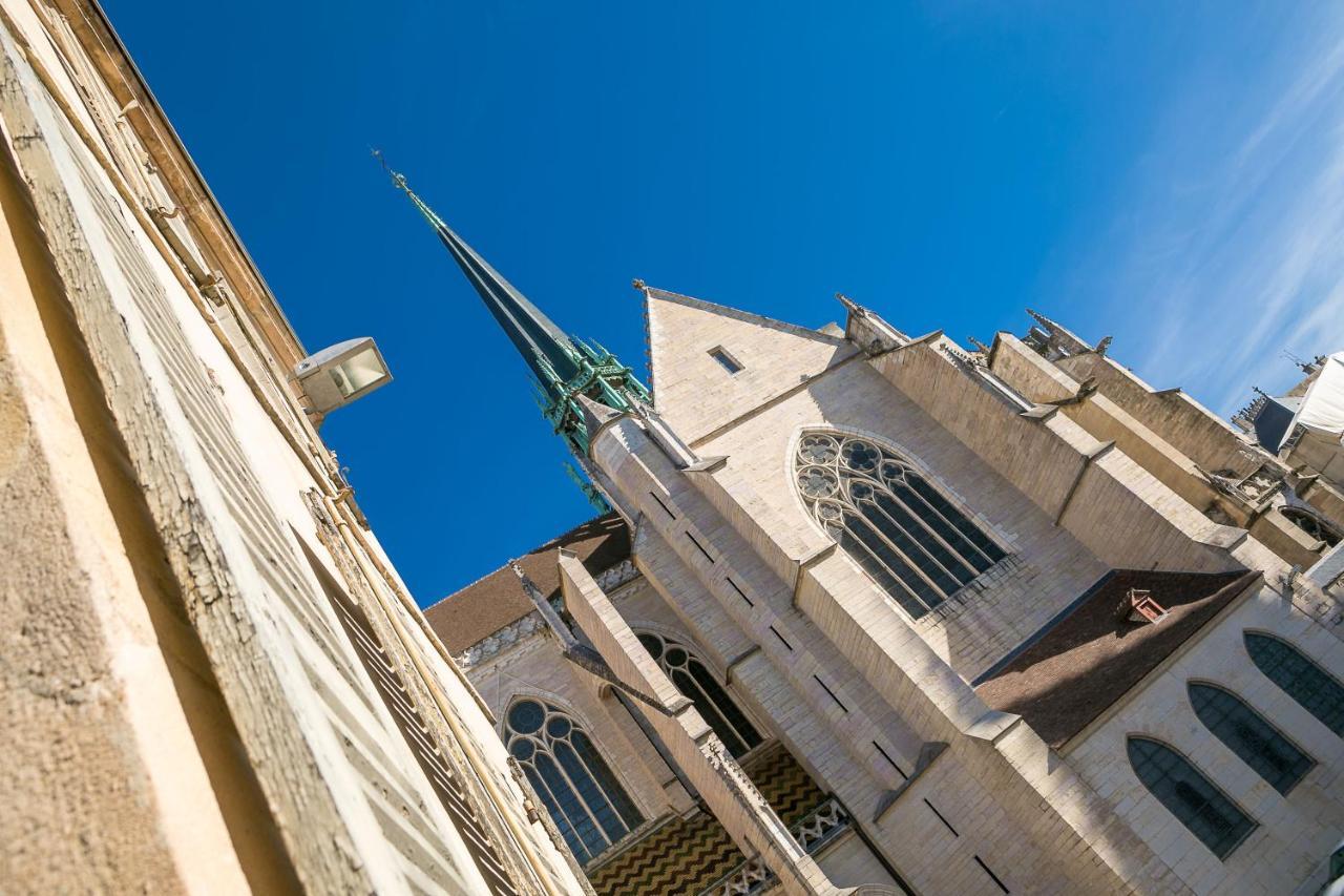 Le Saint B Au Pied De La Cathedrale Saint Benigne Apartment Dijon Exterior foto